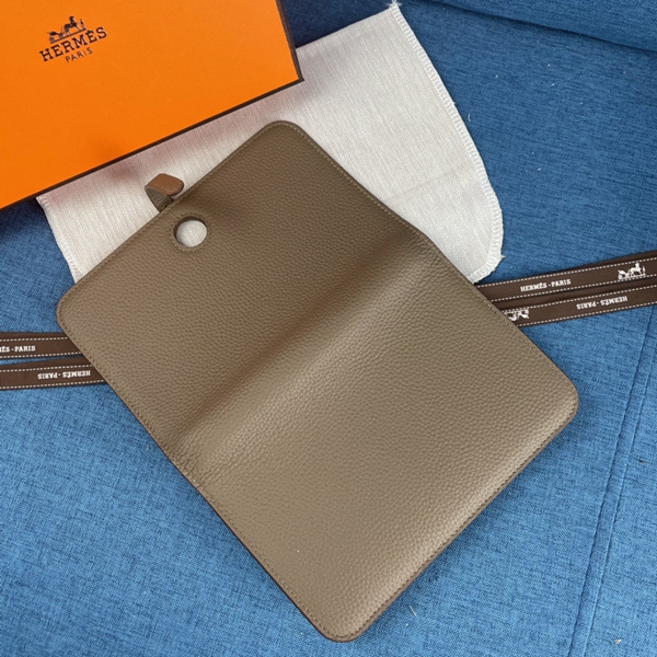エルメス財布コピー着用イメージ